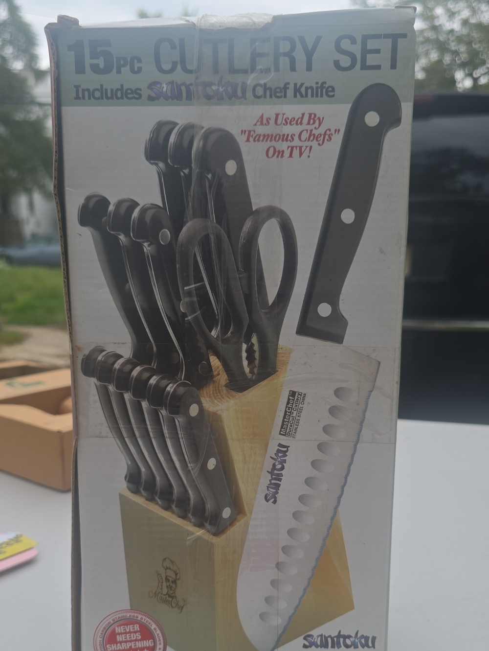 15-Piece Cutlery Set with Black Handles